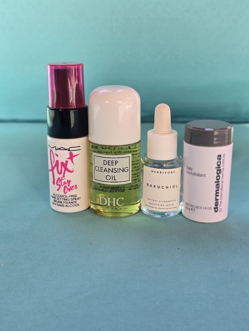 28 Pc. Neutrogena & Sadoer Facial Care Bundle - Picture 13 of 14